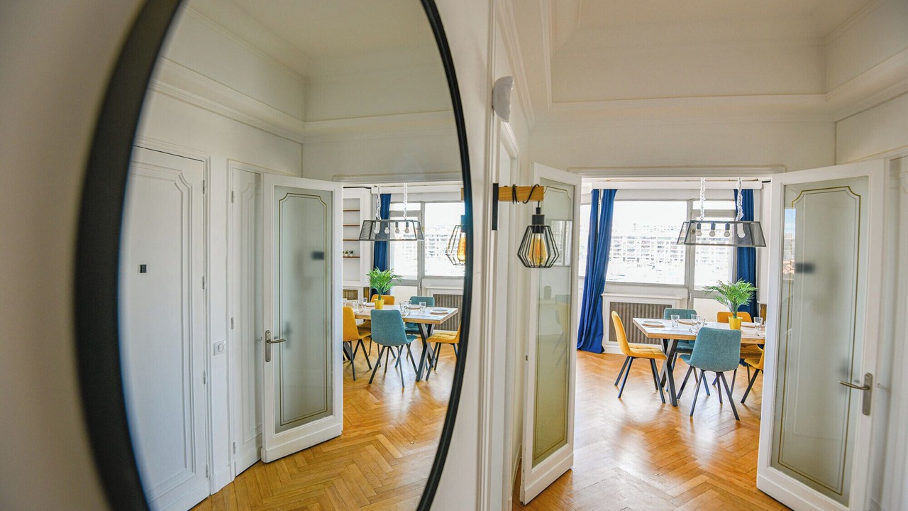 Photo of Others in Opera