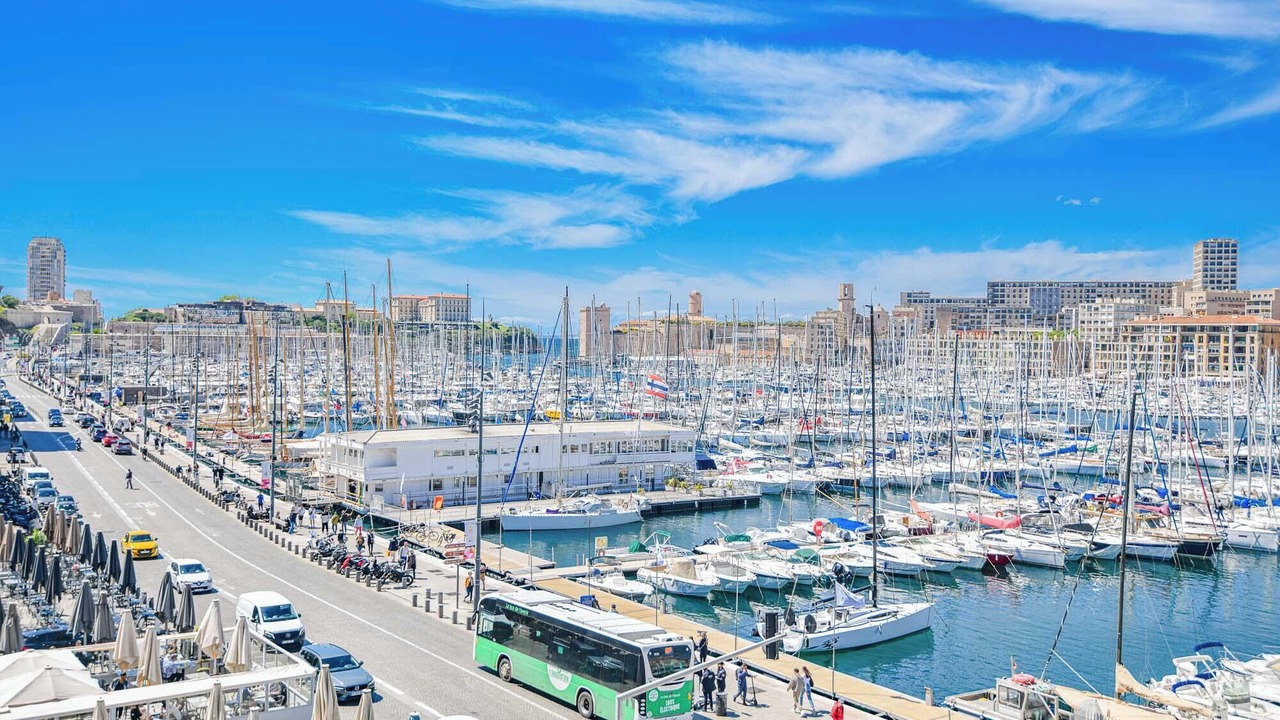 Photo of Others in Opera