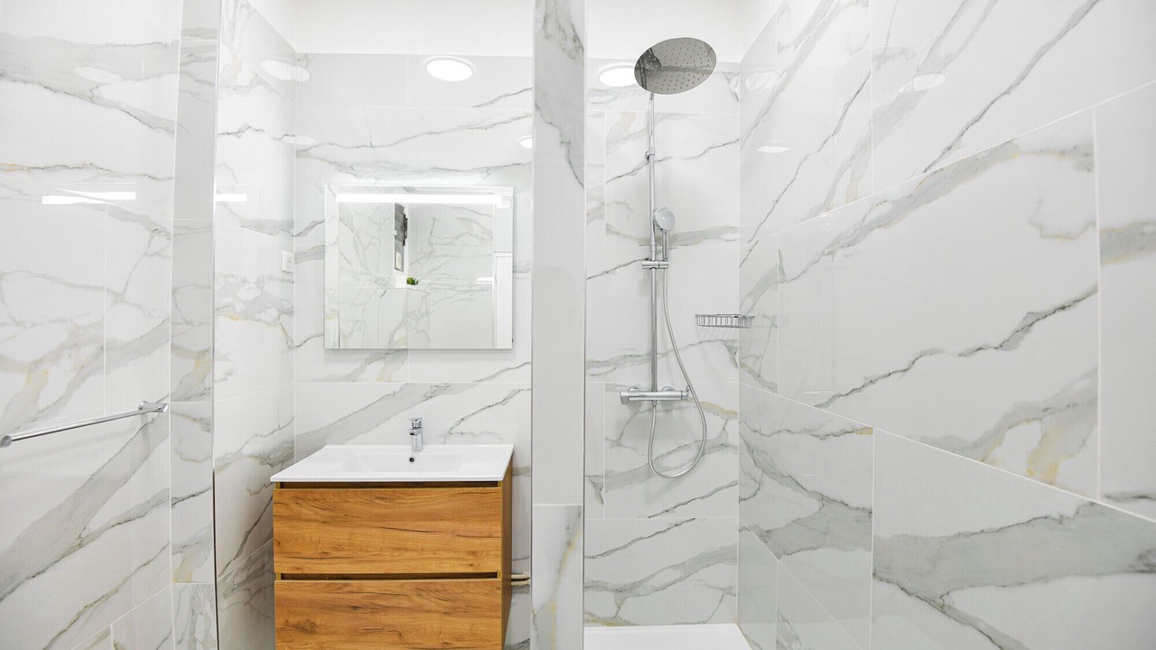 Photo of Bathroom in Opera