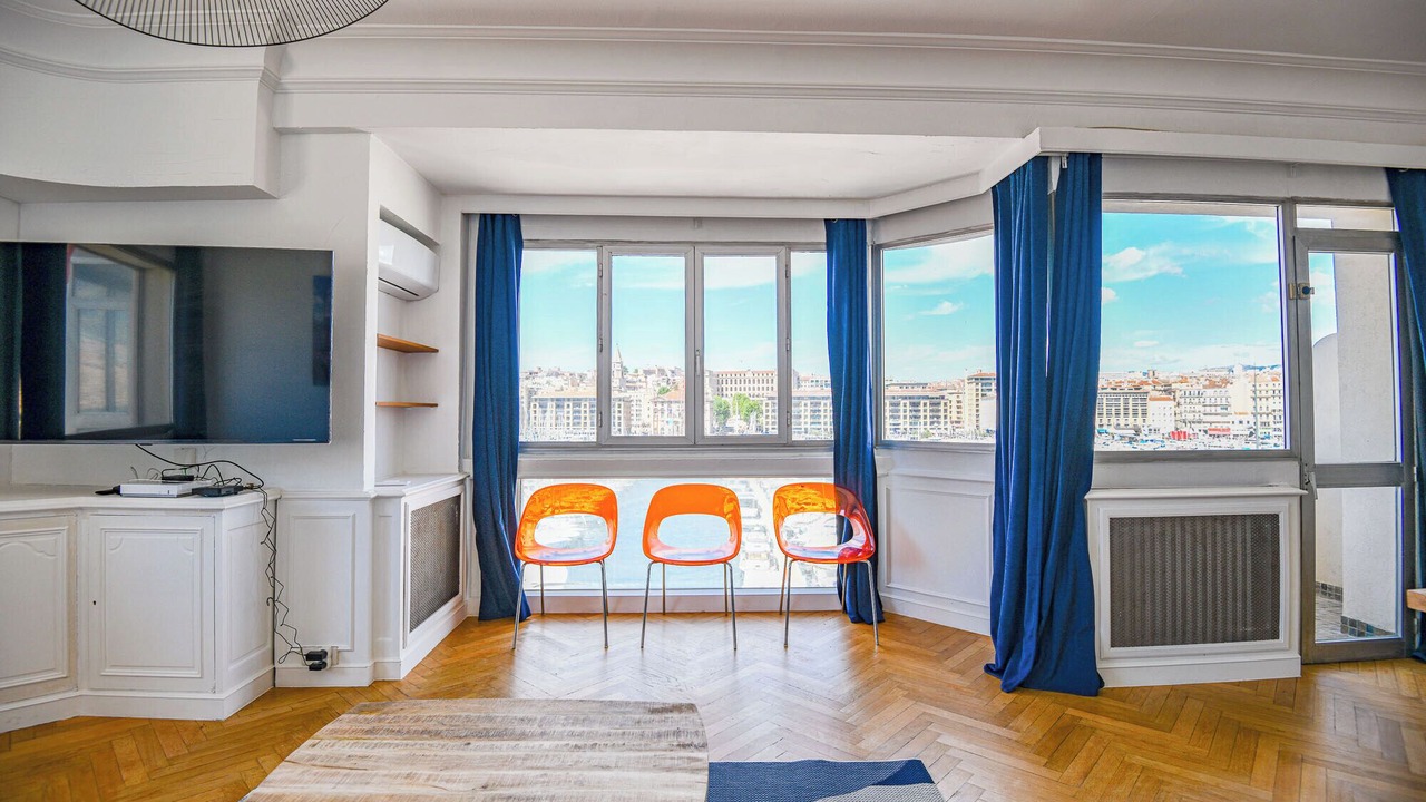 Photo of Others in Opera