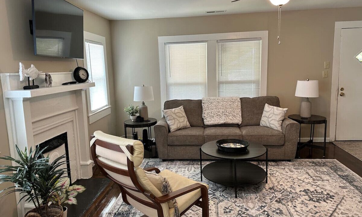 Photo of Livingroom in Concord