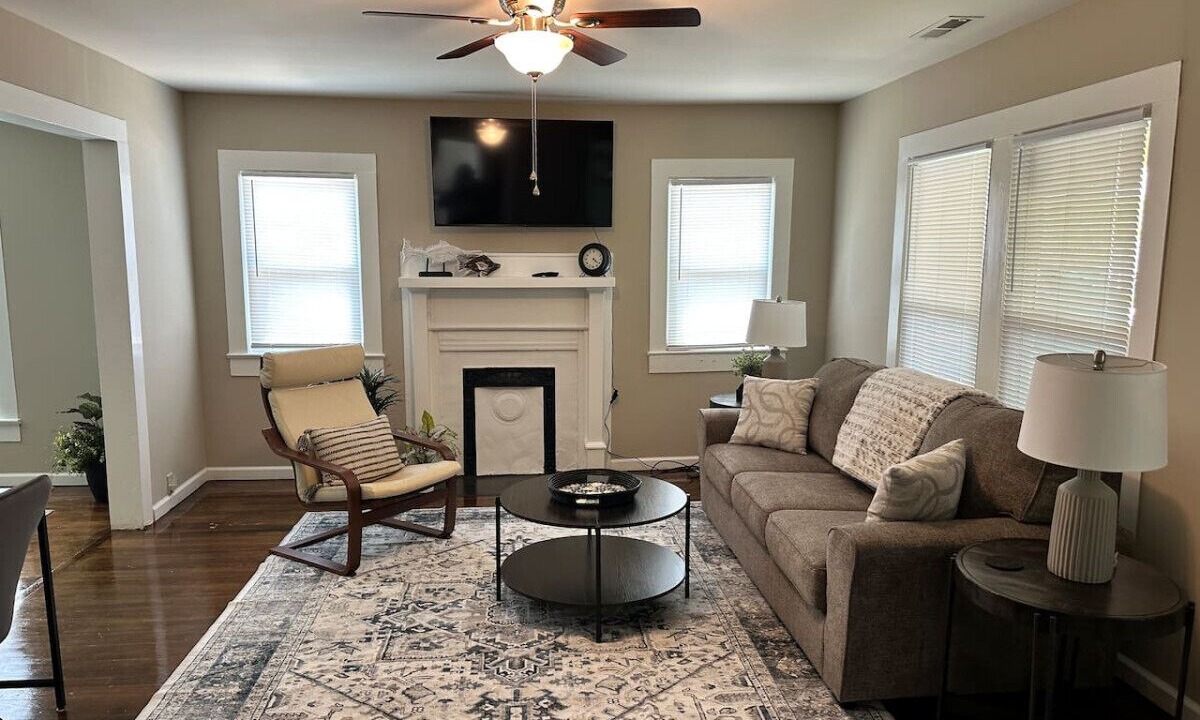 Photo of Livingroom in Concord