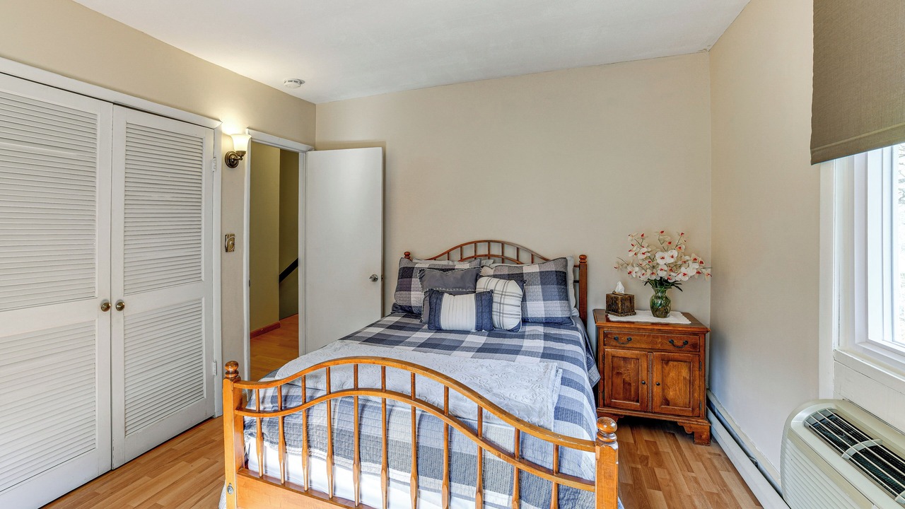 Photo of Others in East Branch