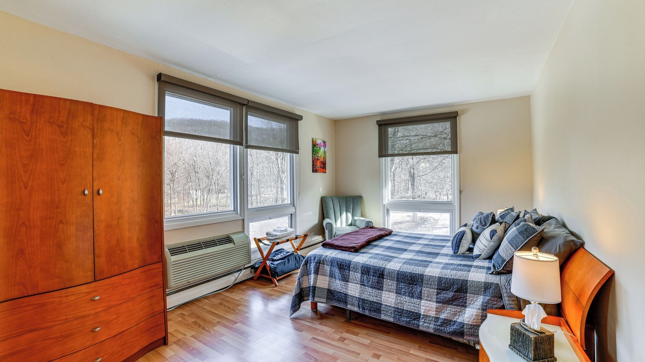 Photo of Others in East Branch