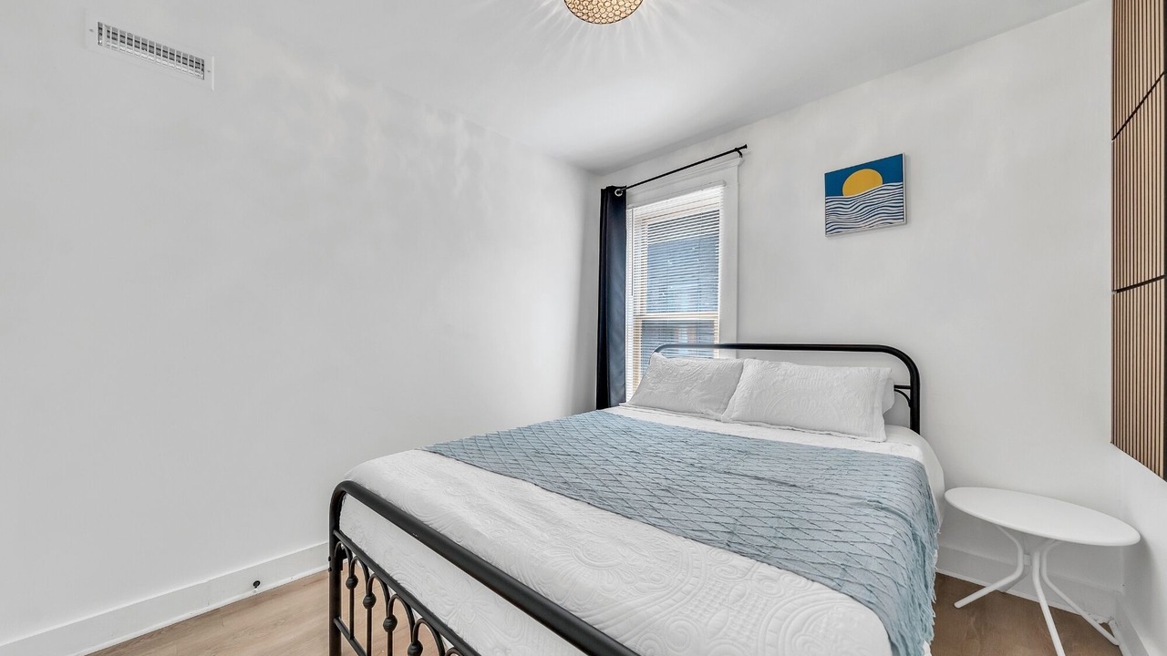 Photo of Bedroom in Niagara Falls