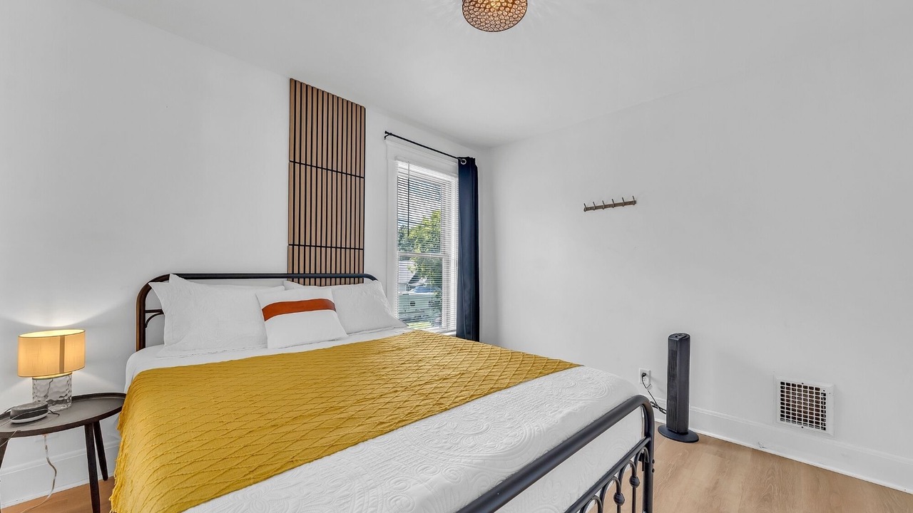 Photo of Bedroom in Niagara Falls