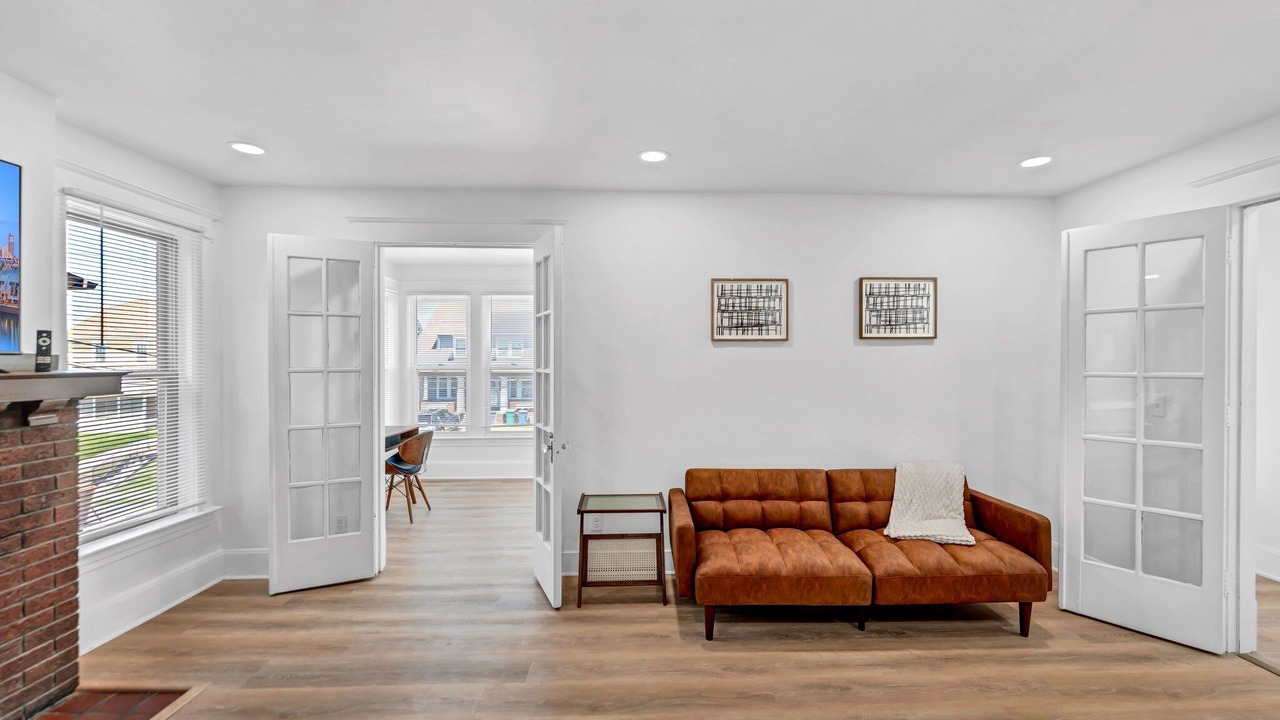 Photo of Livingroom in Niagara Falls