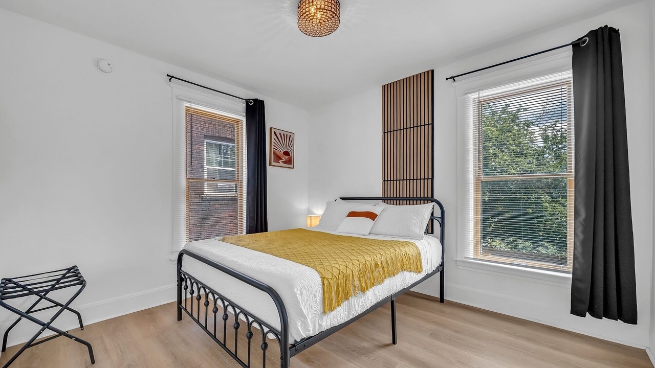 Photo of Bedroom in Niagara Falls