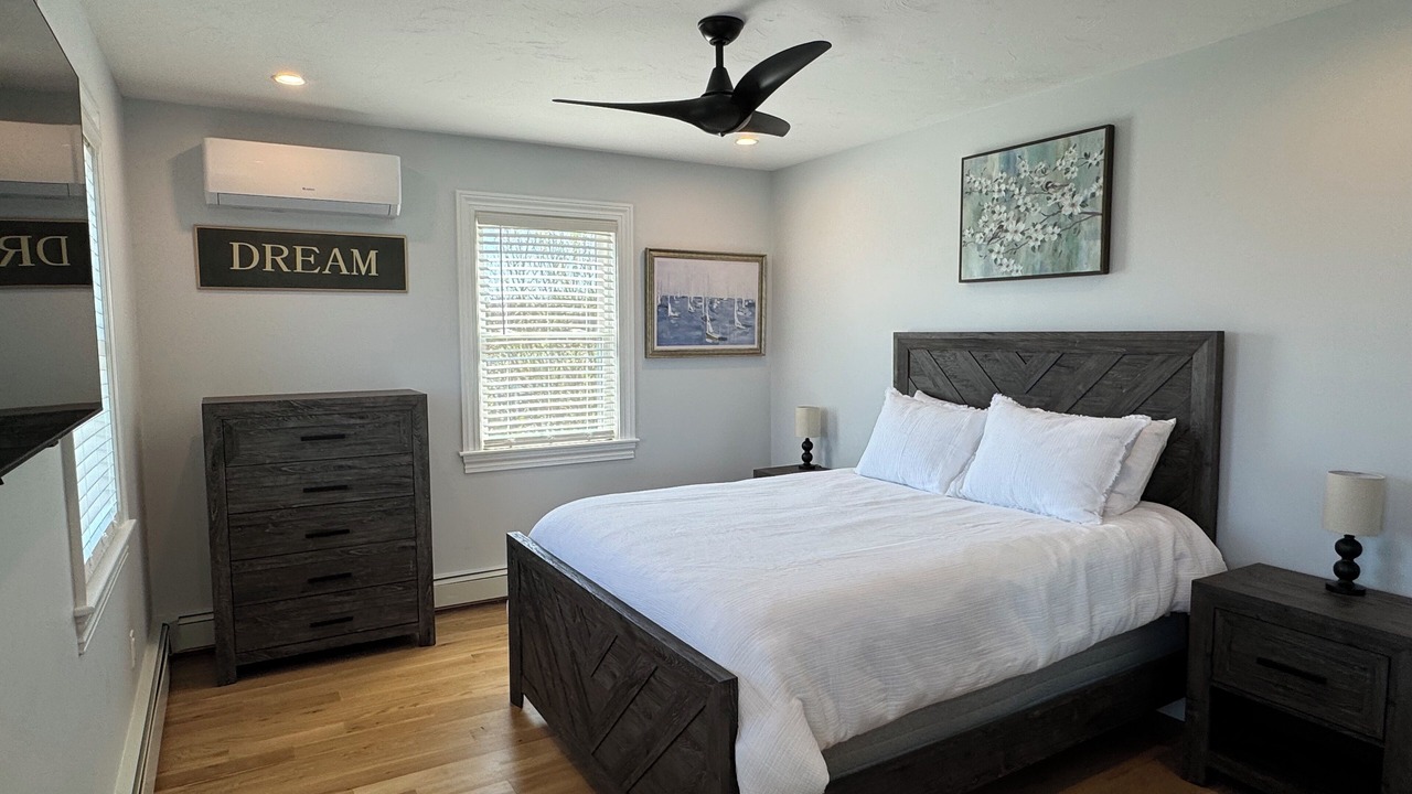 Photo of Bedroom in Ocean Bluff-Brant Rock