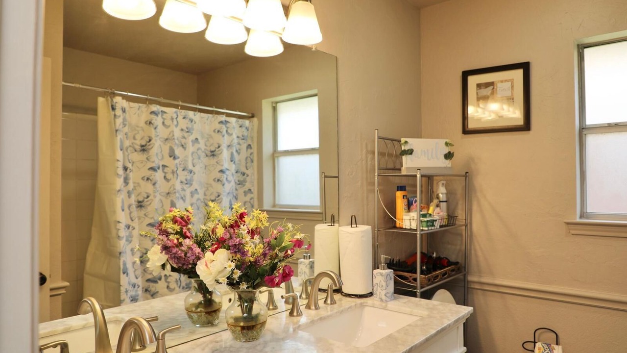 Photo of Bathroom in Saginaw