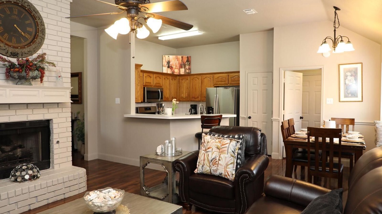 Photo of Livingroom in Saginaw