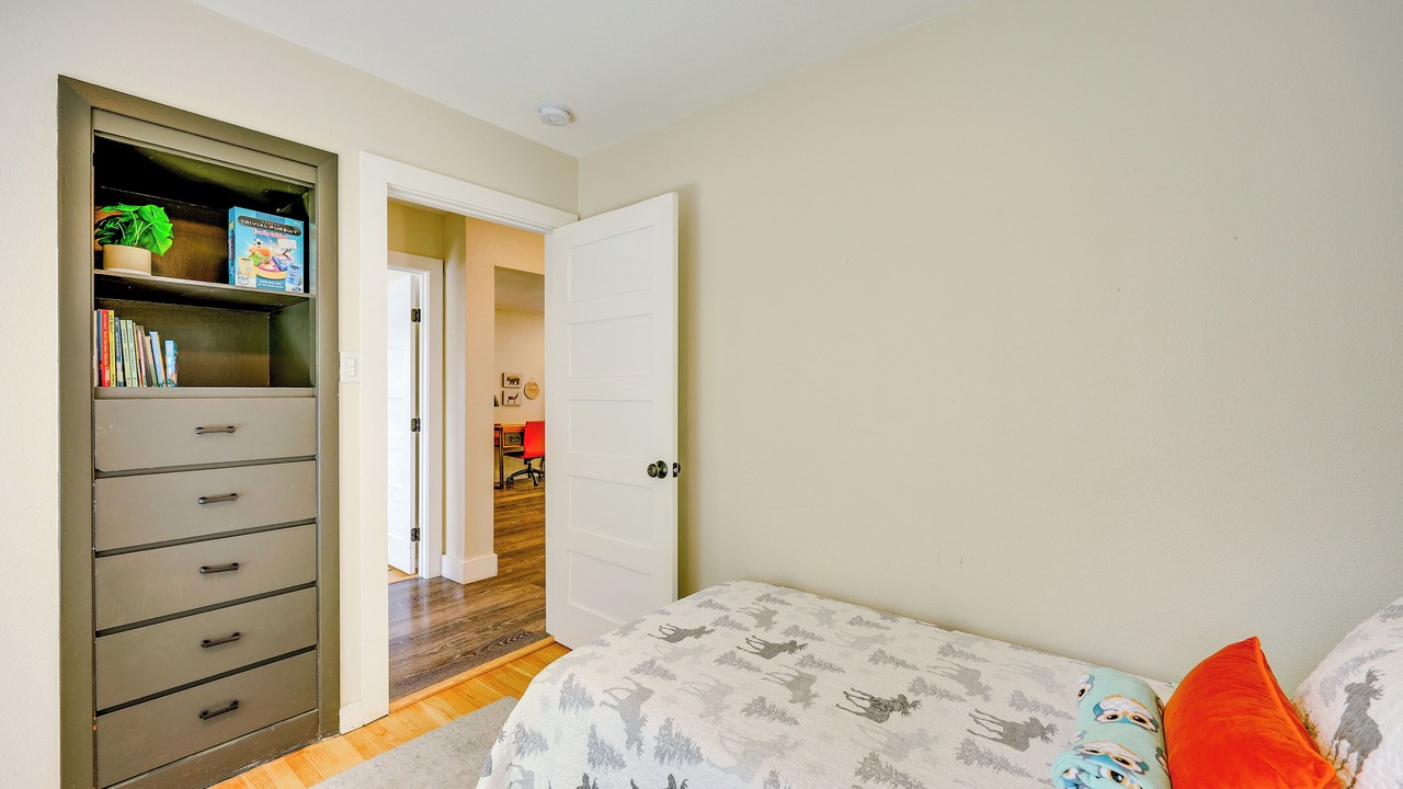 Photo of Bedroom in Shearer Hills - Ridgeview