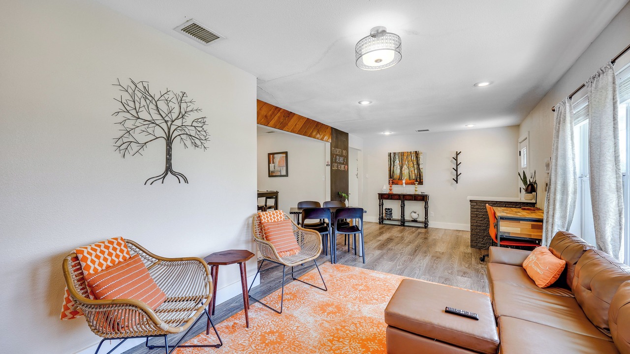 Photo of Livingroom in Shearer Hills - Ridgeview