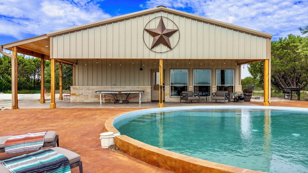 Photo of Outdoor in Burnet