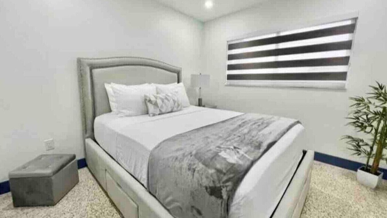 Photo of Bedroom in Olympia Heights