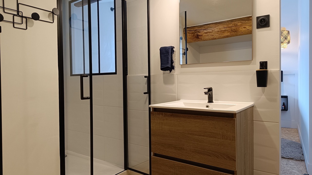Photo of Bathroom in Manosque