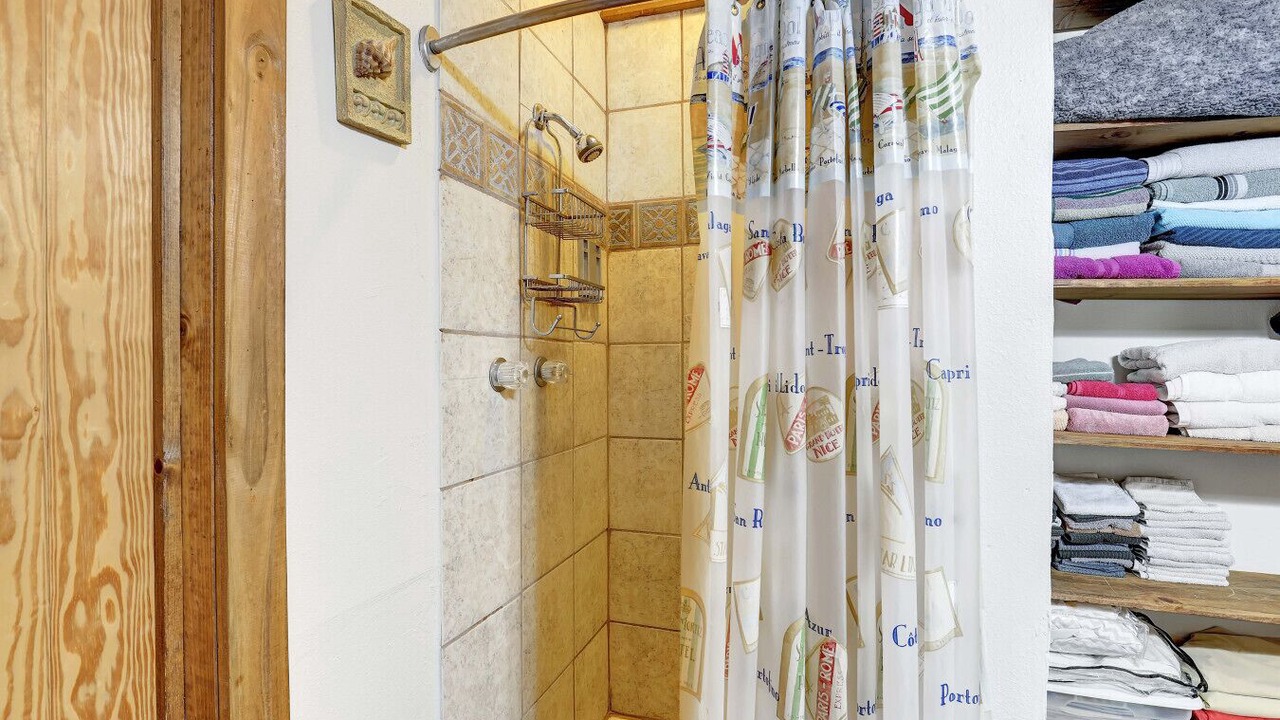 Photo of Bathroom in Negreet