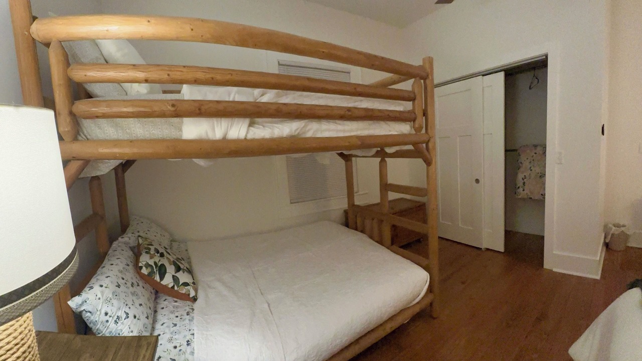 Photo of Bedroom in Lenoir