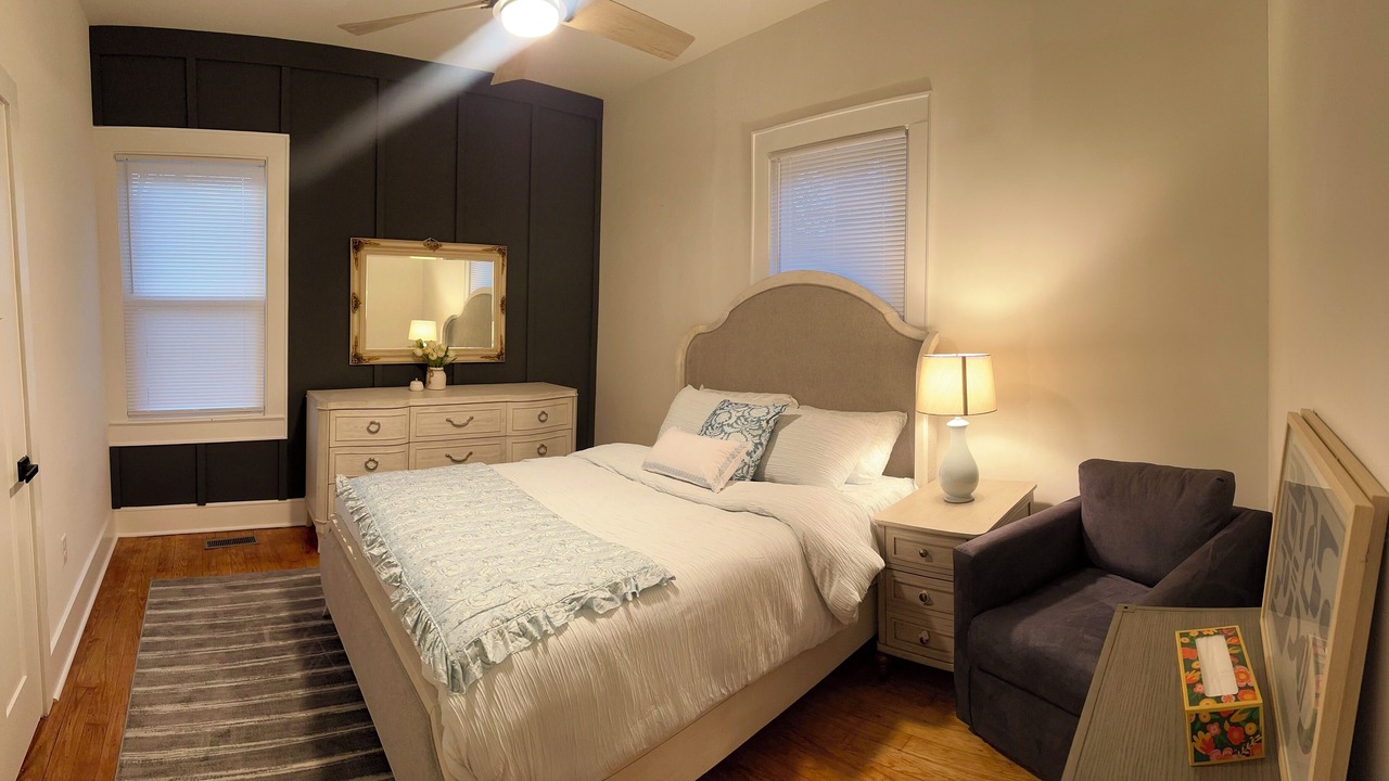 Photo of Bedroom in Lenoir