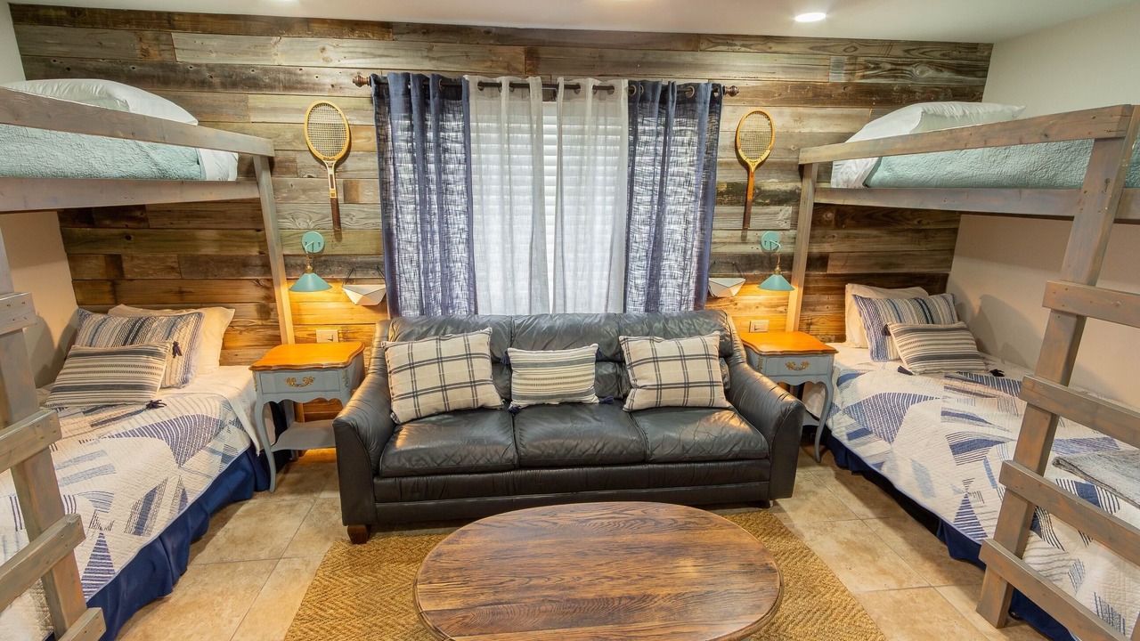 Photo of Bedroom in South Side