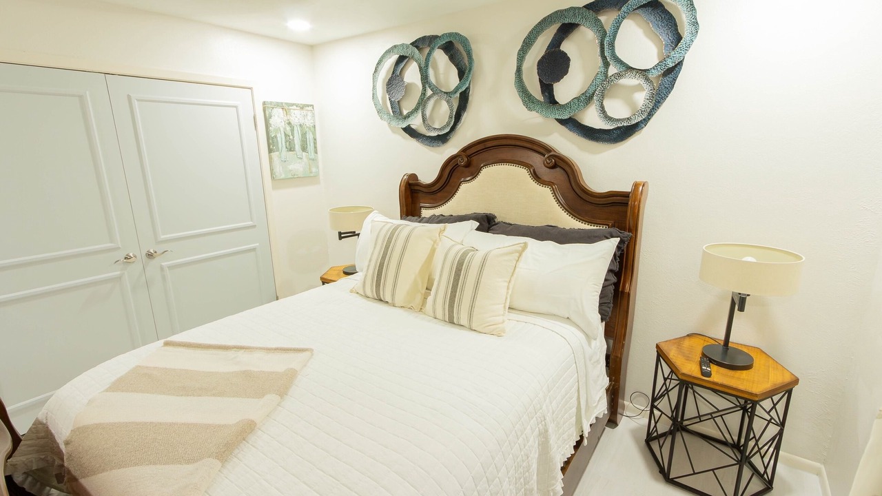 Photo of Bedroom in South Side