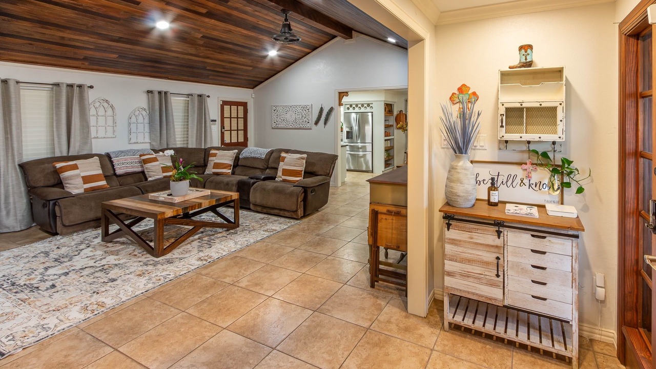 Photo of Livingroom in South Side