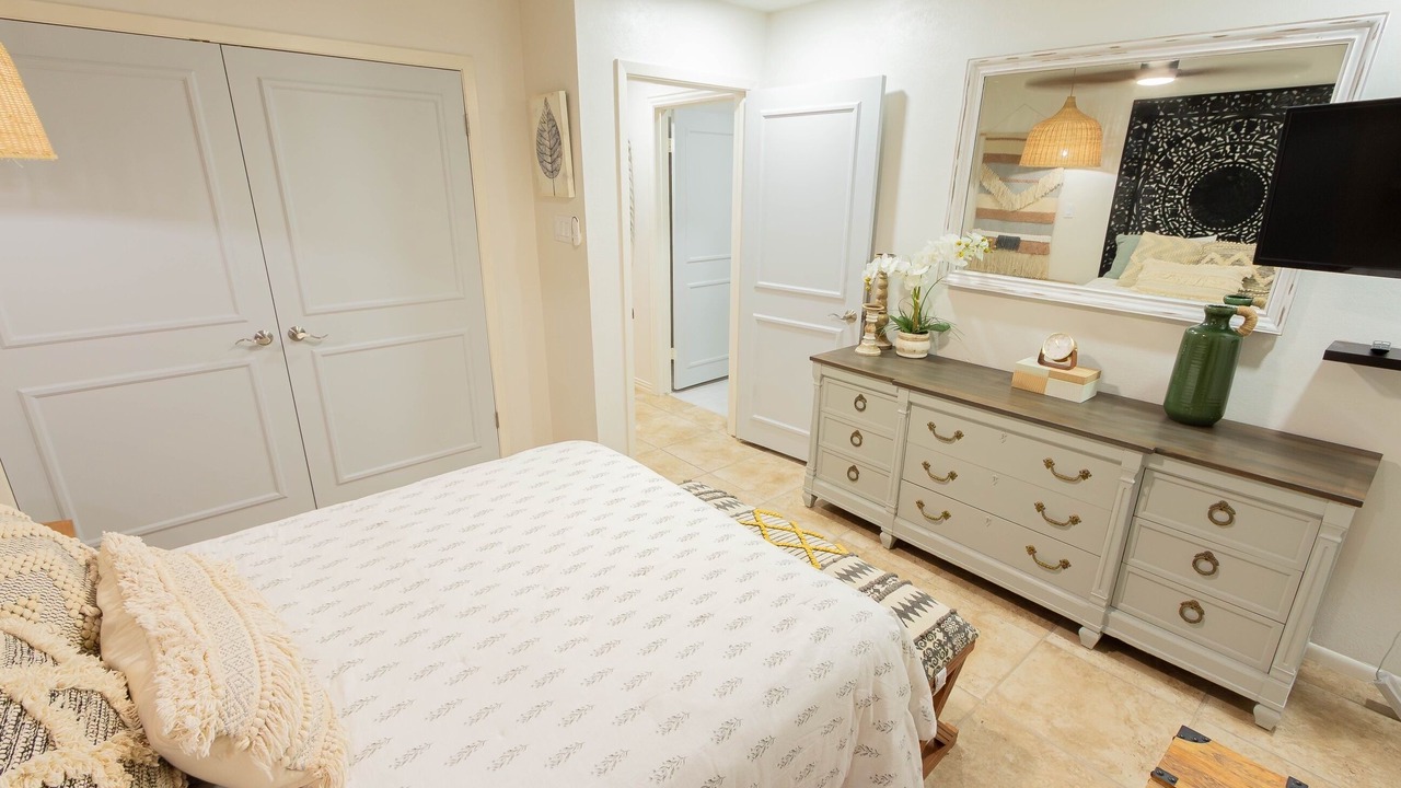 Photo of Bedroom in South Side