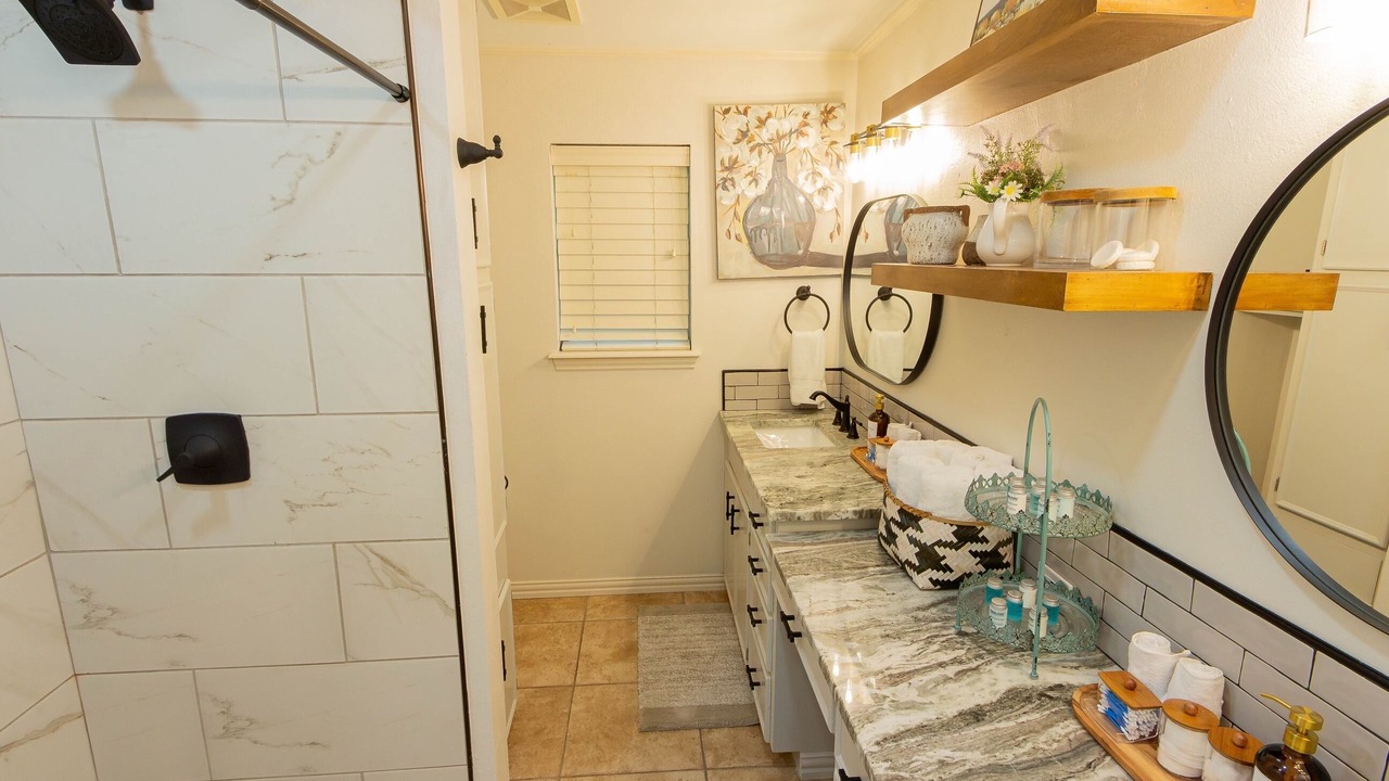 Photo of Bathroom in South Side