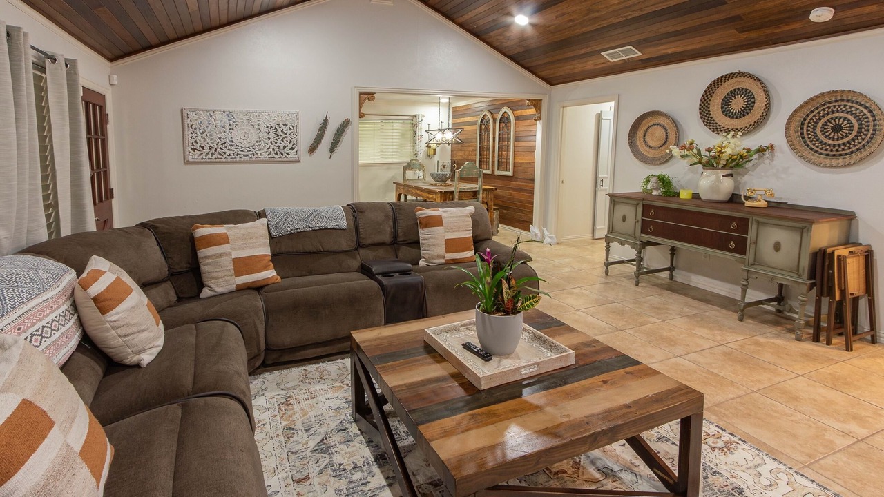 Photo of Livingroom in South Side