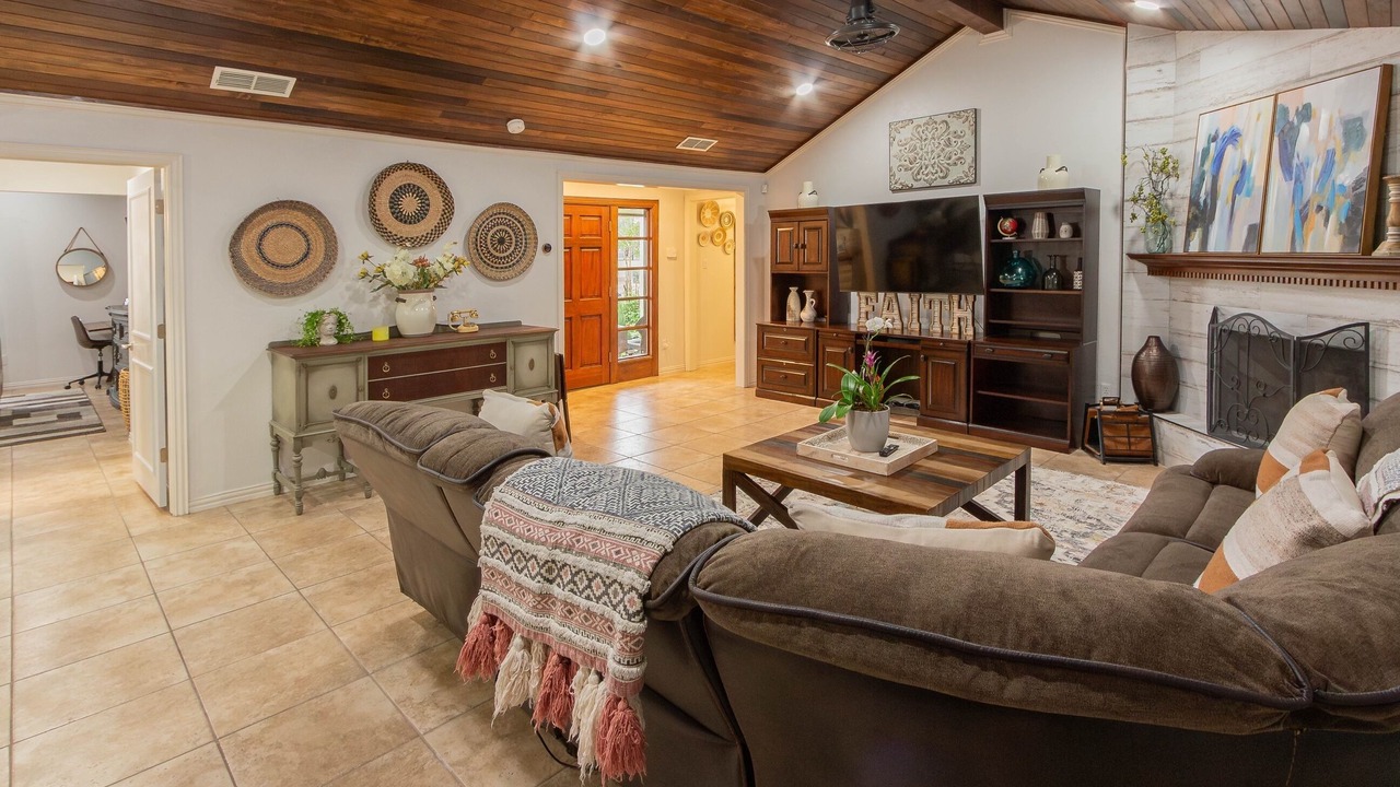 Photo of Livingroom in South Side