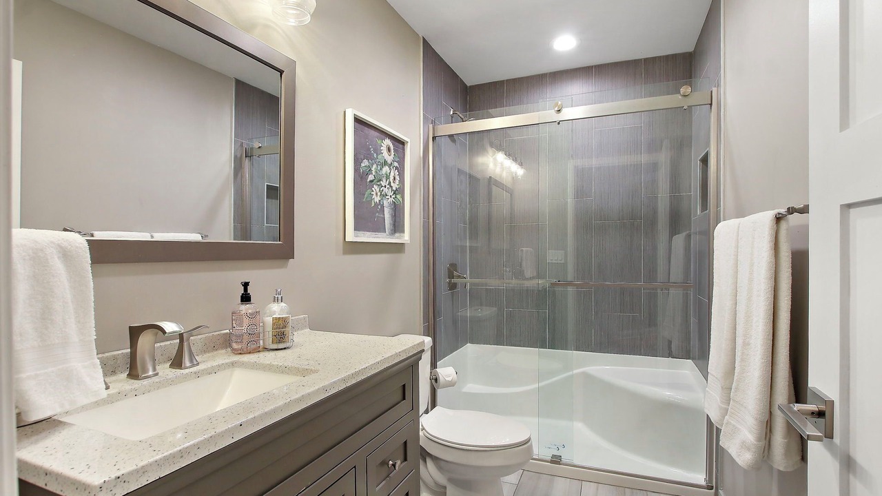 Photo of Bathroom in Fontana-on-Geneva Lake