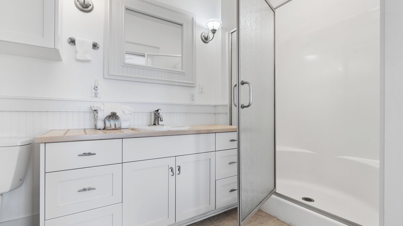 Photo of Bathroom in Ono Island