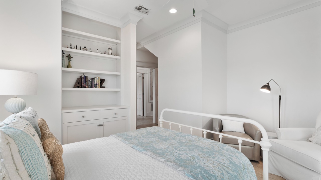 Photo of Bedroom in Ono Island