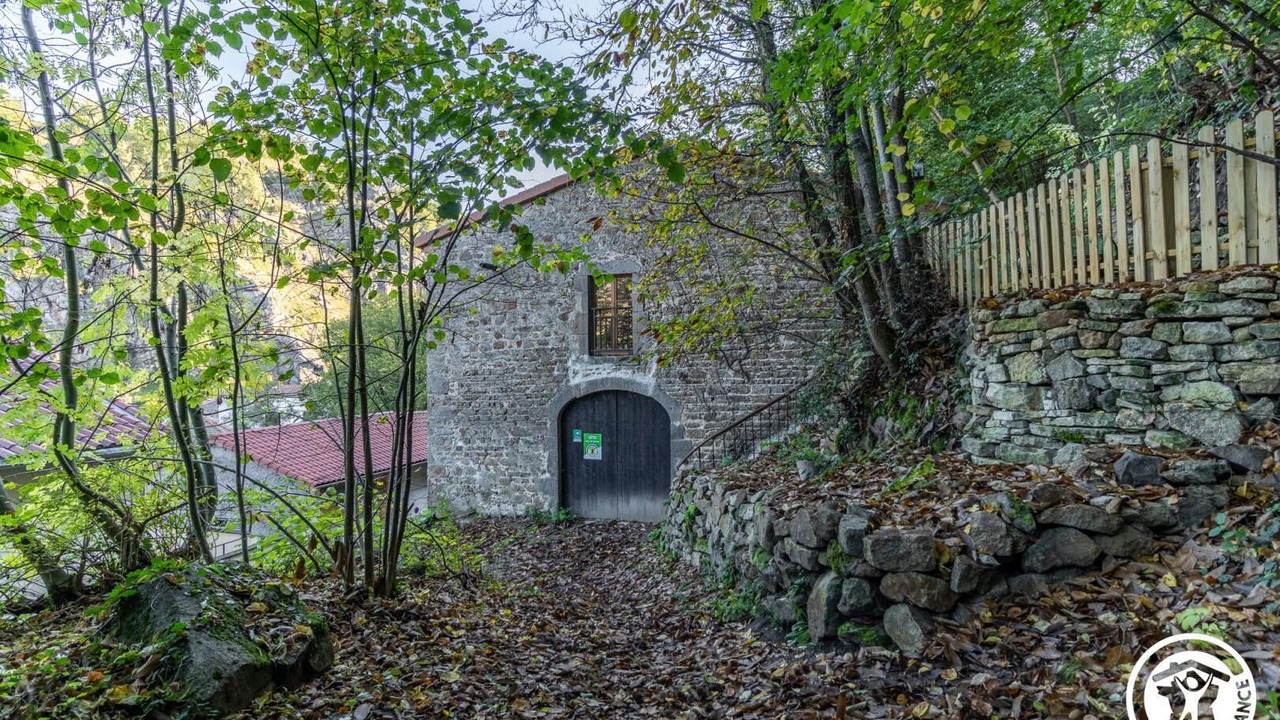 Photo of Outdoor in Saint-Floret