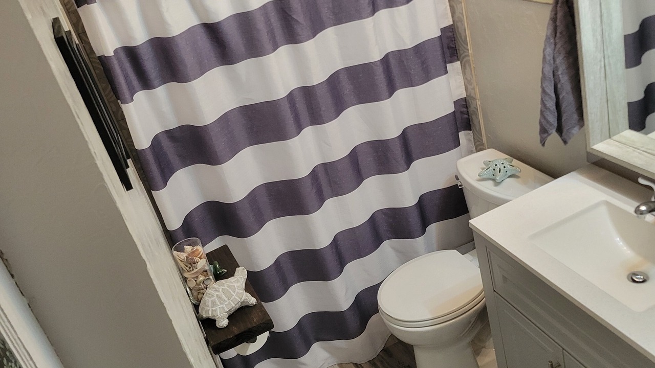 Photo of Bathroom in Cascade