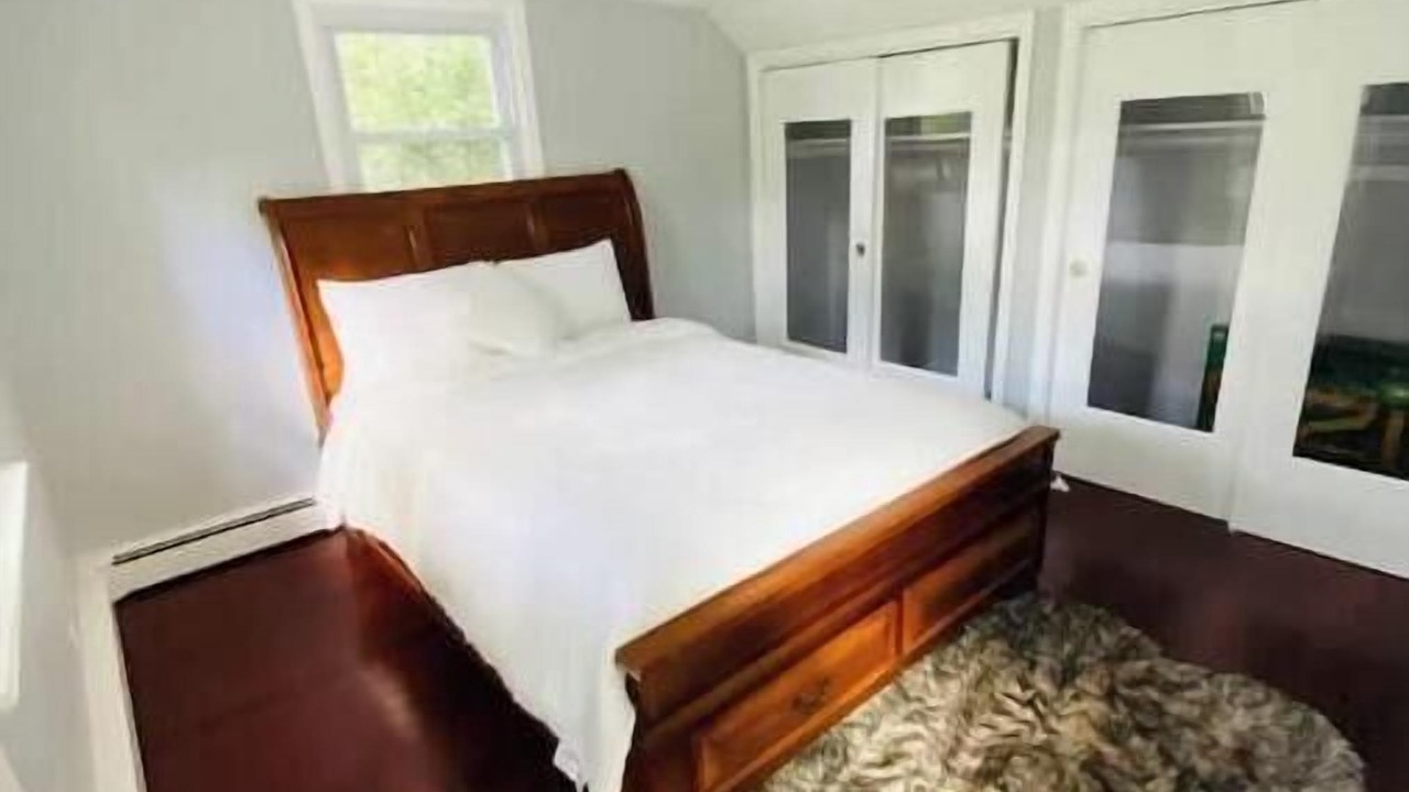 Photo of Bedroom in Valley Run