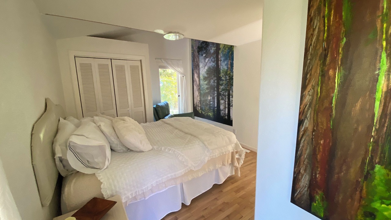 Photo of Bedroom in Western