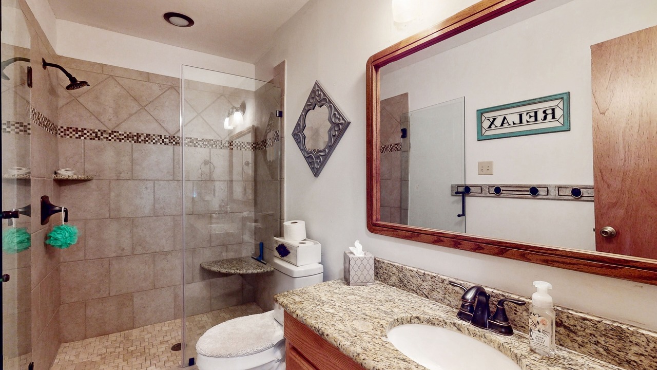 Photo of Bathroom in Cotton Gin