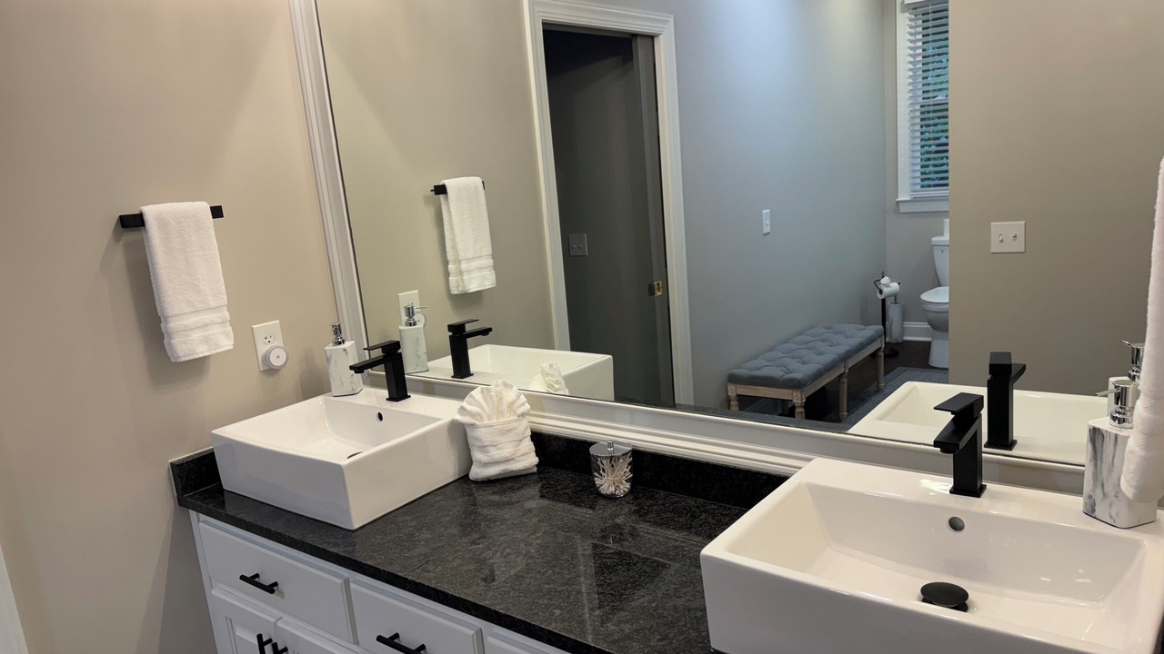 Photo of Bathroom in Big Canoe