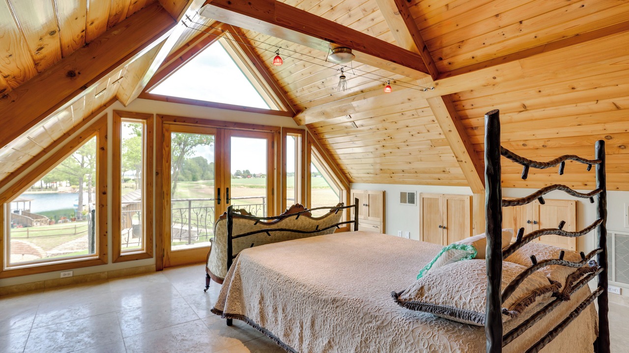 Photo of Bedroom in Deering