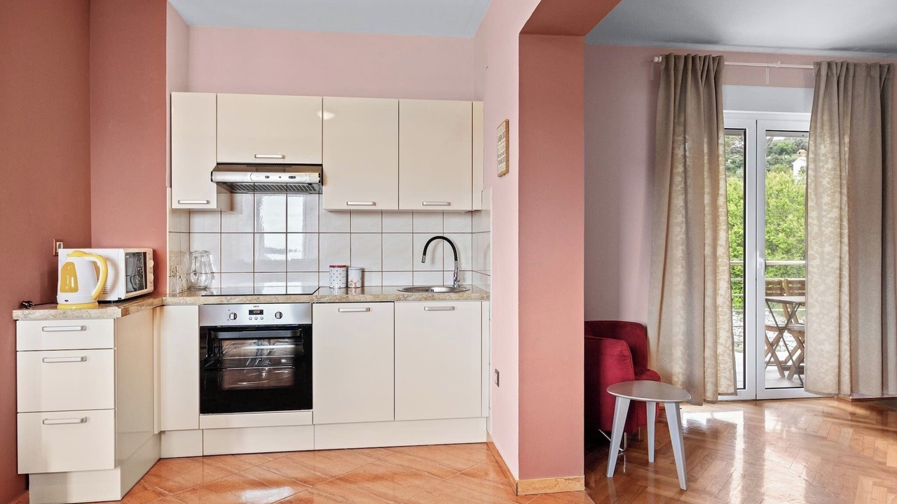 Photo of Kitchen in Suha Punta