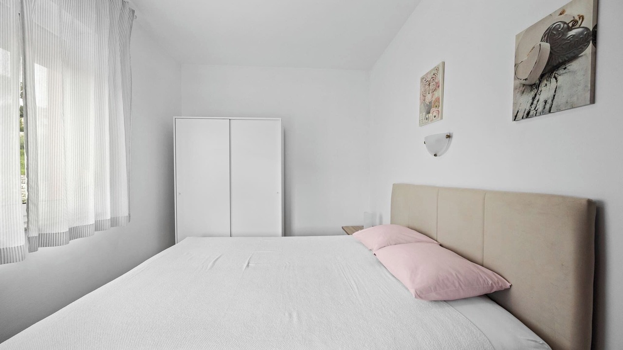 Photo of Bedroom in Suha Punta