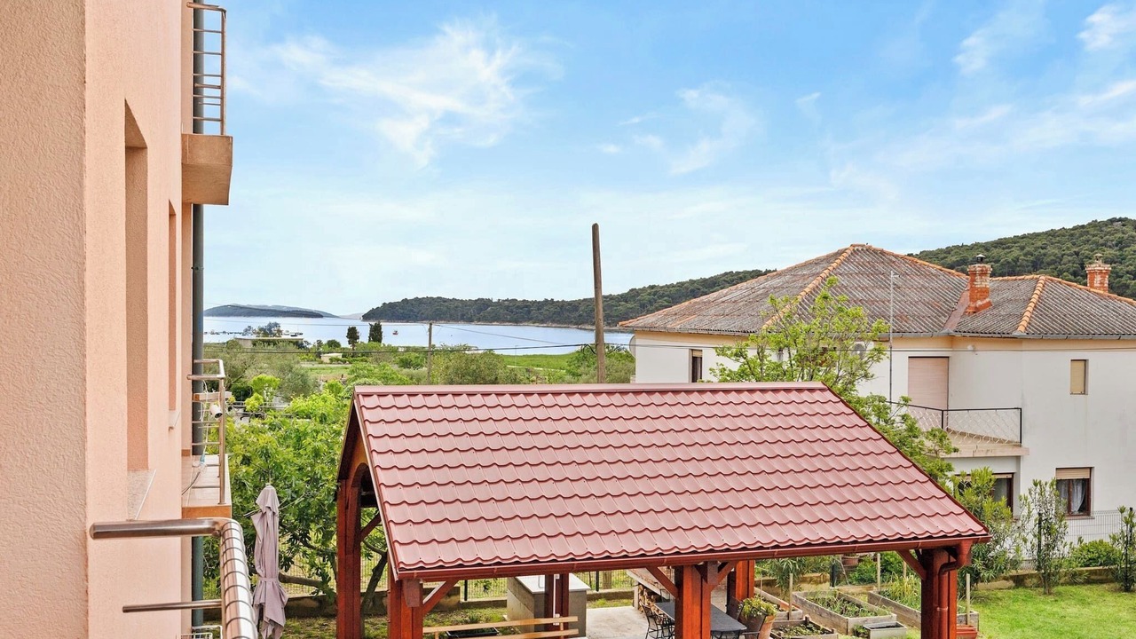 Photo of Outdoor in Suha Punta