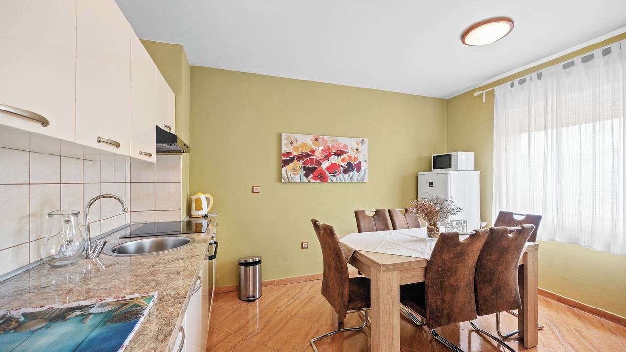 Photo of Kitchen in Suha Punta