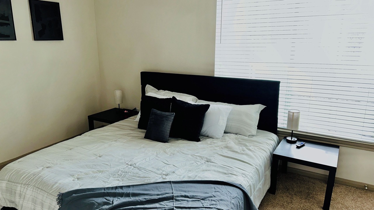 Photo of Bedroom in Greenway Plaza-Upper Kirby