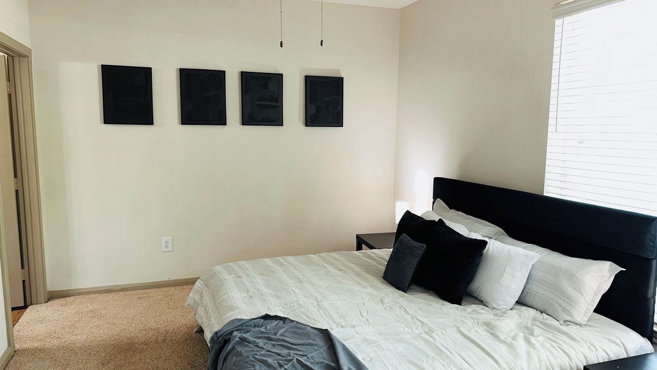 Photo of Bedroom in Greenway Plaza-Upper Kirby