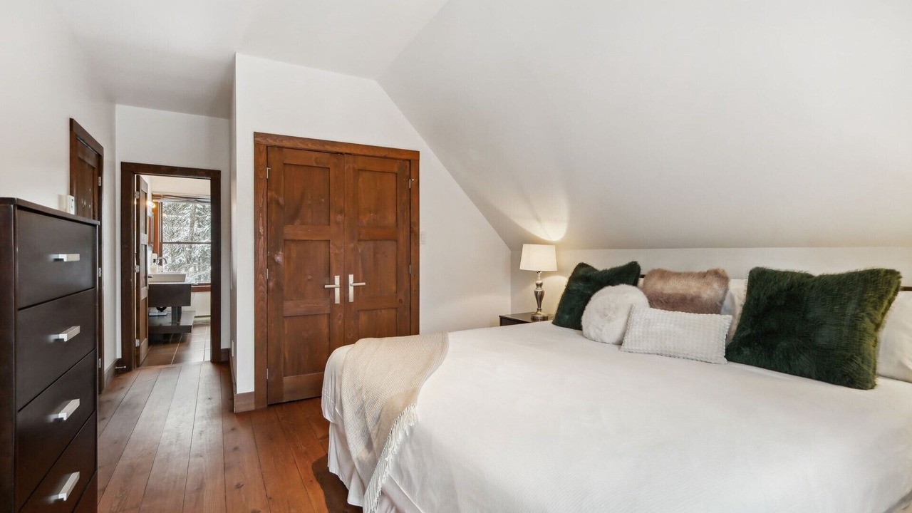 Photo of Bedroom in Lac Superieur Village