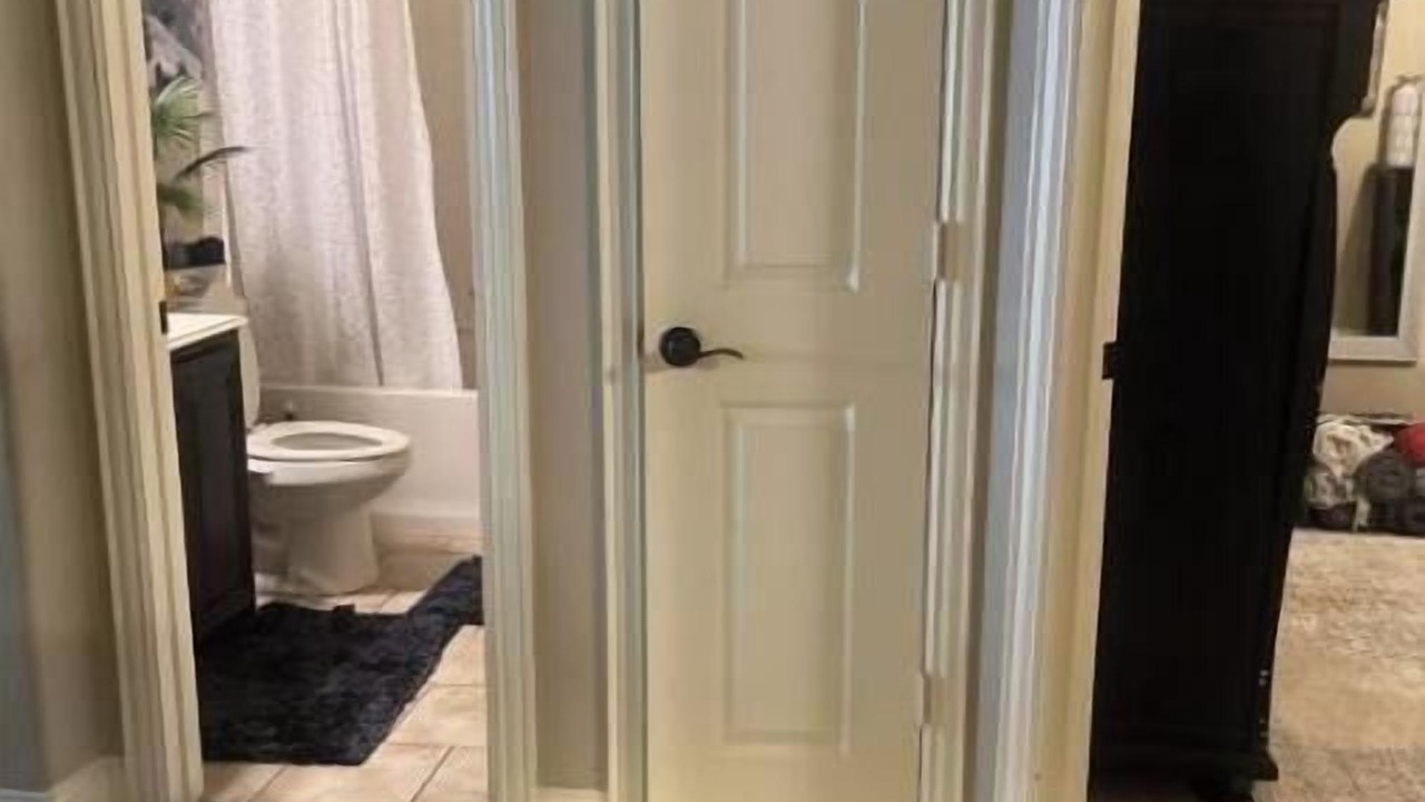 Photo of Bathroom in Crowley