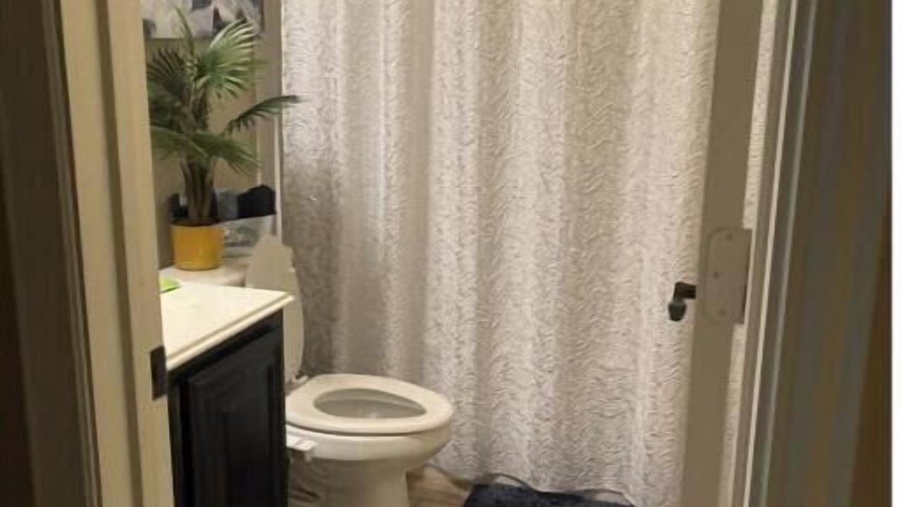 Photo of Bathroom in Crowley
