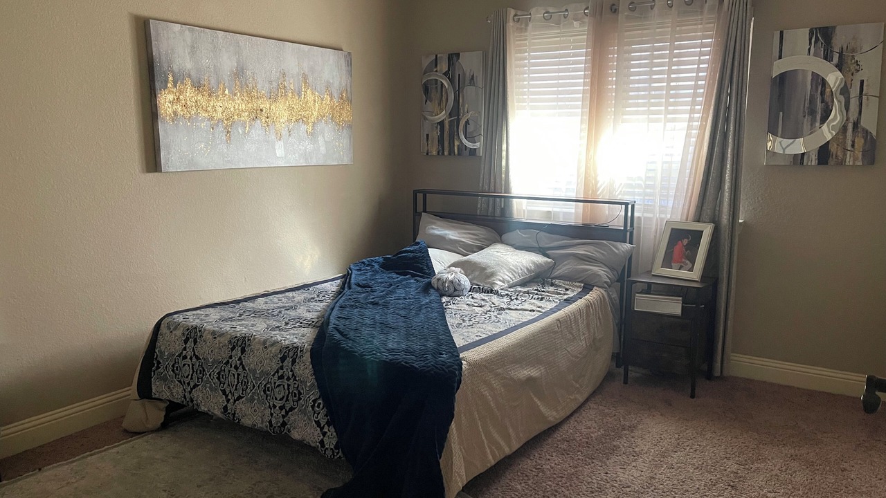 Photo of Bedroom in Crowley